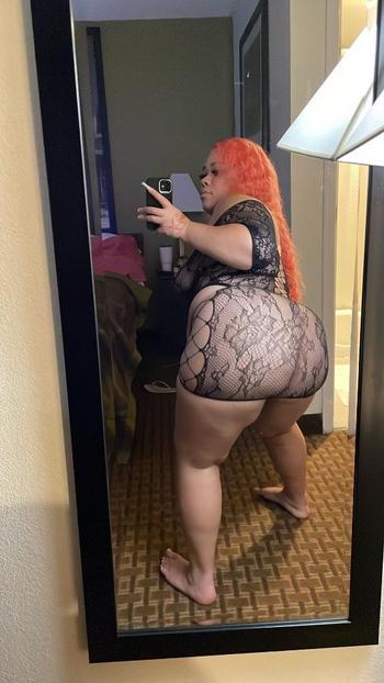 Red, 25  female escort, Athens